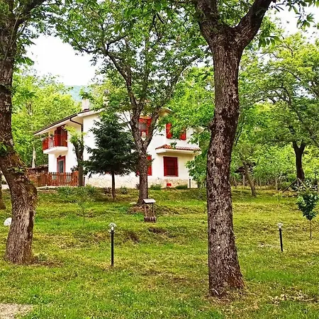 Apartment La Casa Nel Bosco Serino (Campania)
